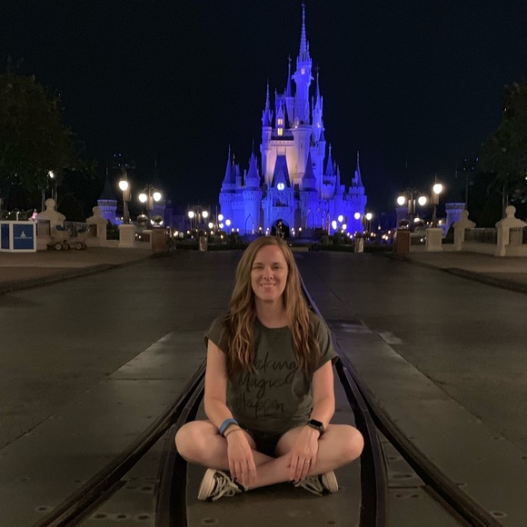 Meet your Posher, Sarah - Picture 2 of 6